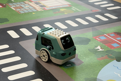 Kinder und Jugendliche entdecken durch das Projekt „W:INT Altmark“ spielerisch Technik, Naturwissenschaften und Informatik. Foto: Valeria Rademeier.